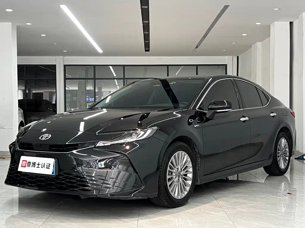 Купить Toyota Camry