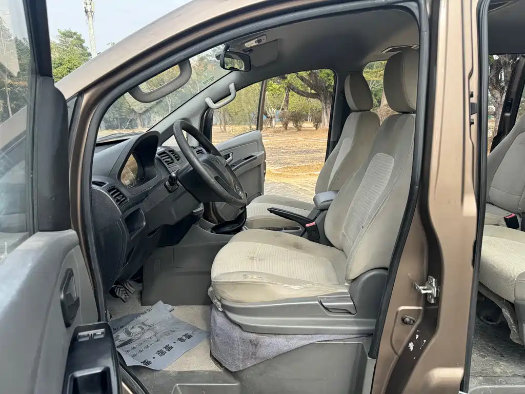 WULING WULING JOURNEY CLASSIC