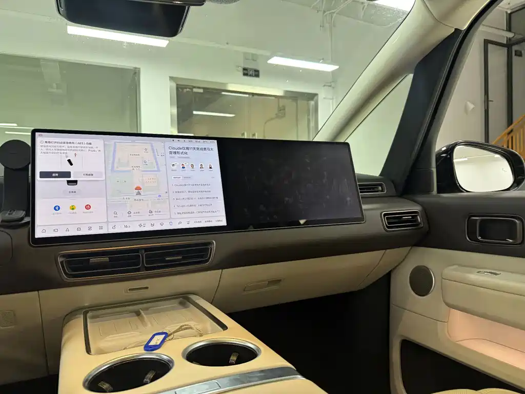 Li Auto Li MEGA — миниатюра 16