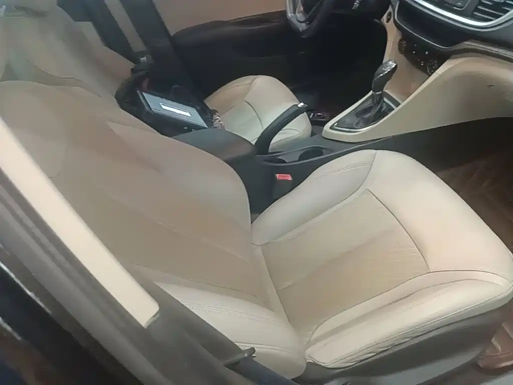 Buick Excelle — миниатюра 25