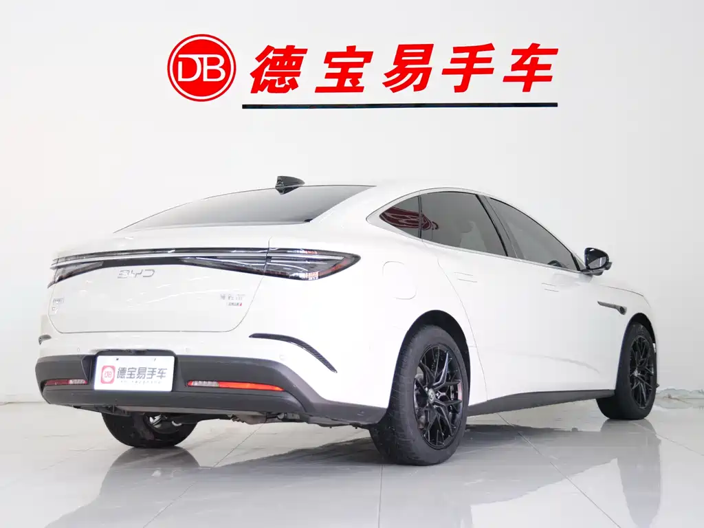 BYD SEAL 07 DM I