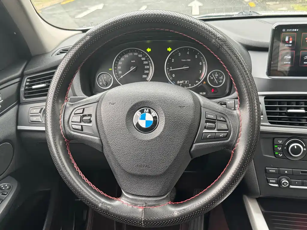 BMW X3 (Import) — миниатюра 10