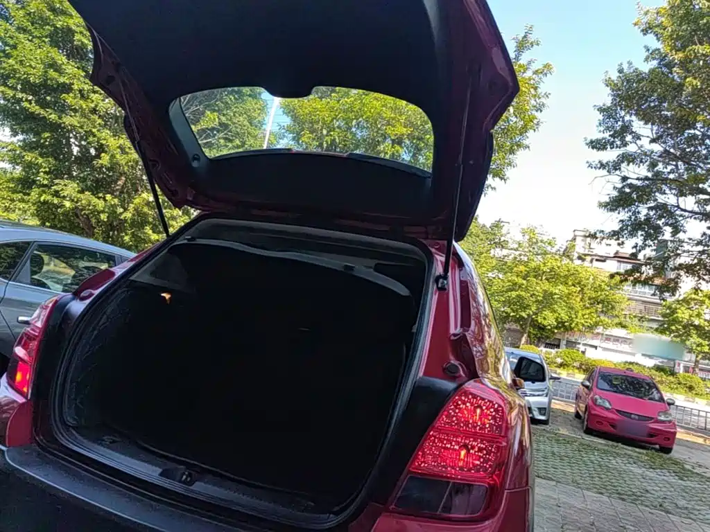 Chevrolet Trax — миниатюра 19