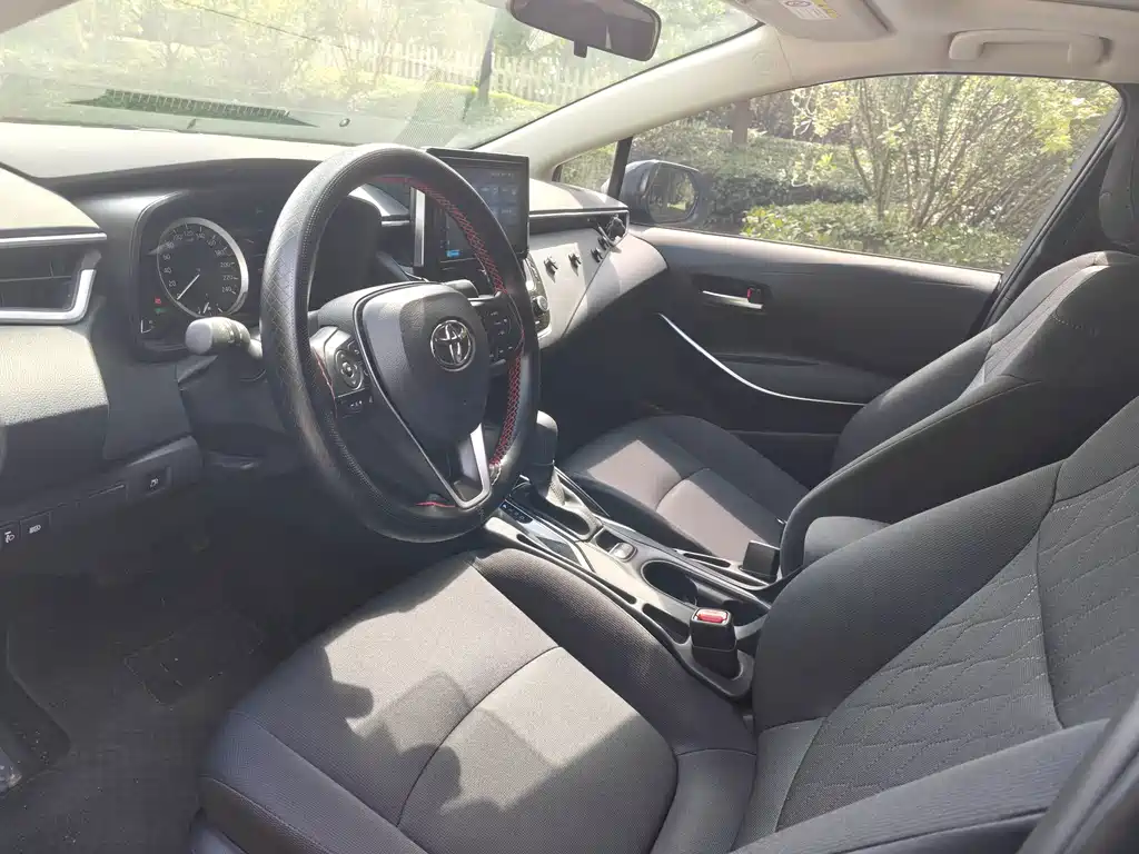 Toyota Corolla — миниатюра 12