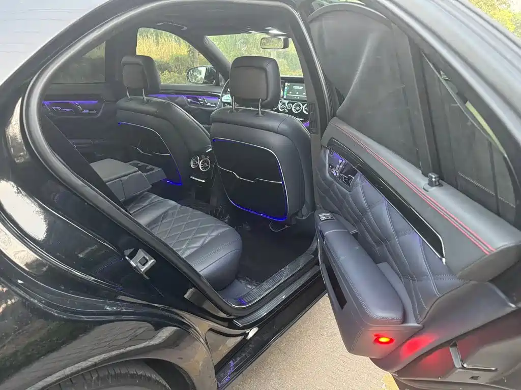 Mercedes-Benz S-Class — миниатюра 13