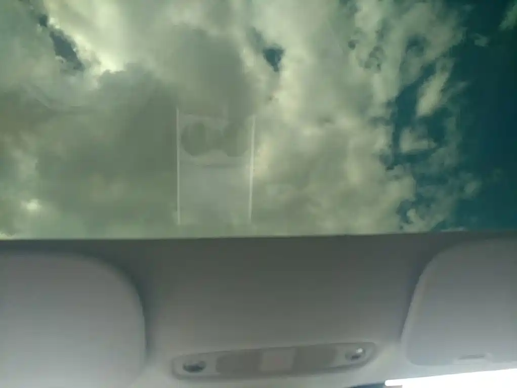 Tesla Model 3 — миниатюра 18