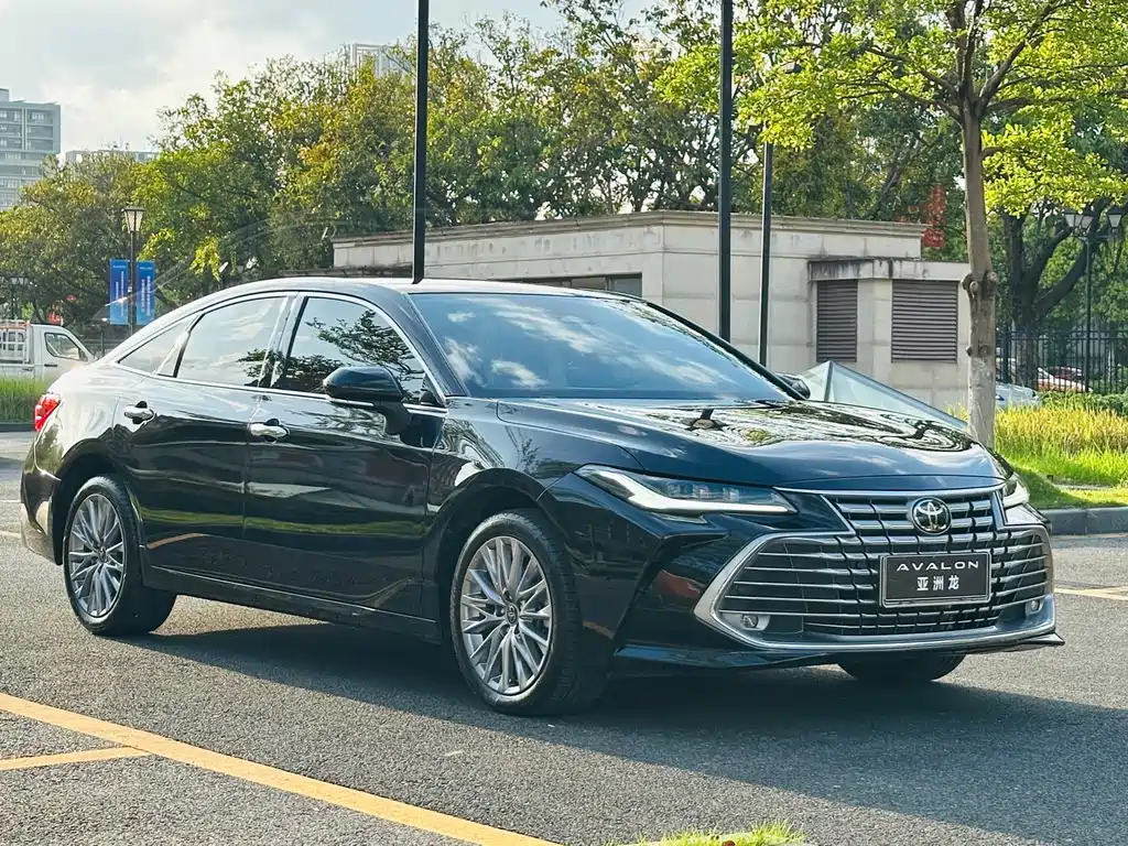 Toyota Avalon — миниатюра 3