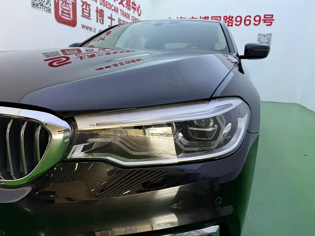 BMW 5 Series New Energy — миниатюра 27