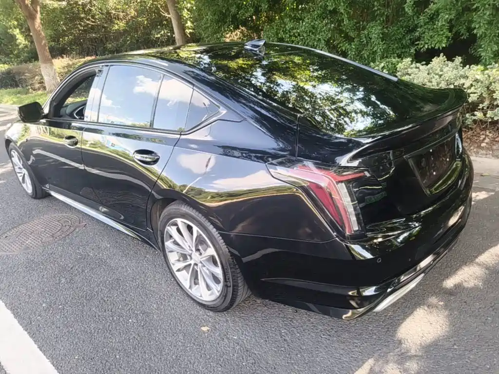 Cadillac CT5 — миниатюра 5