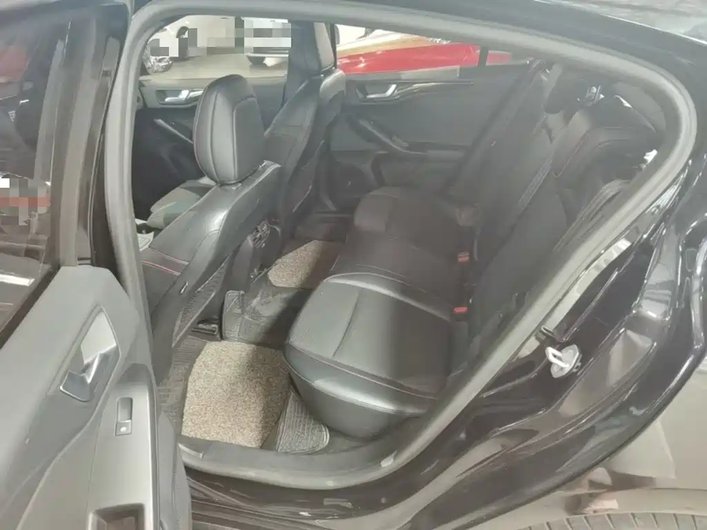 Ford Focus — миниатюра 17