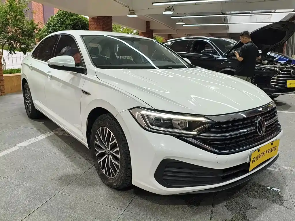 Volkswagen Sagitar — миниатюра 6