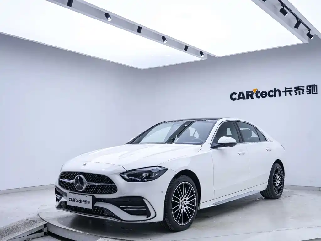 Mercedes-Benz C-Class — миниатюра 7