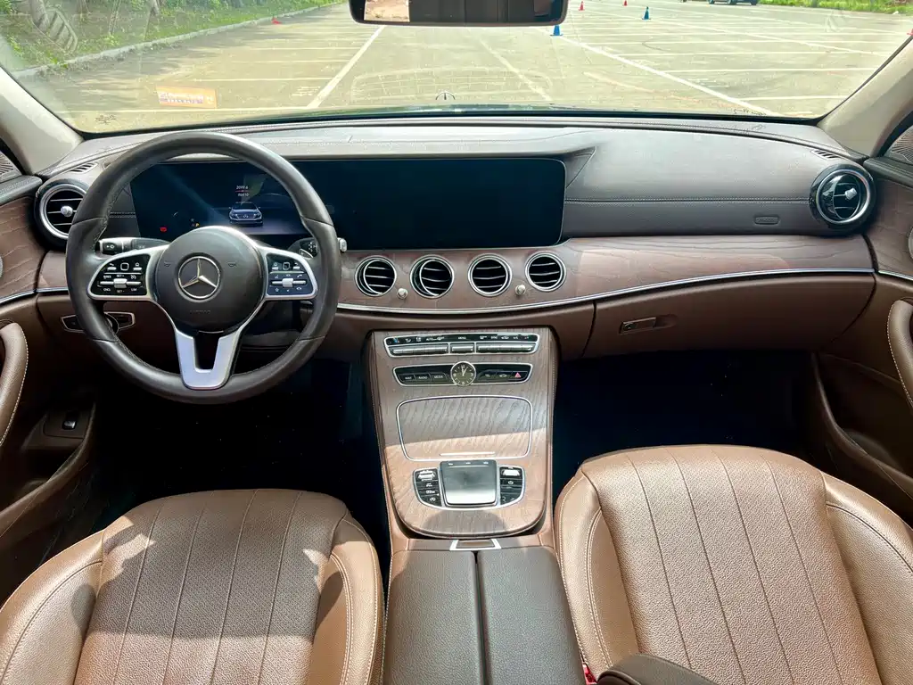 Mercedes-Benz E-Class E 2020 E 300 L Fashion