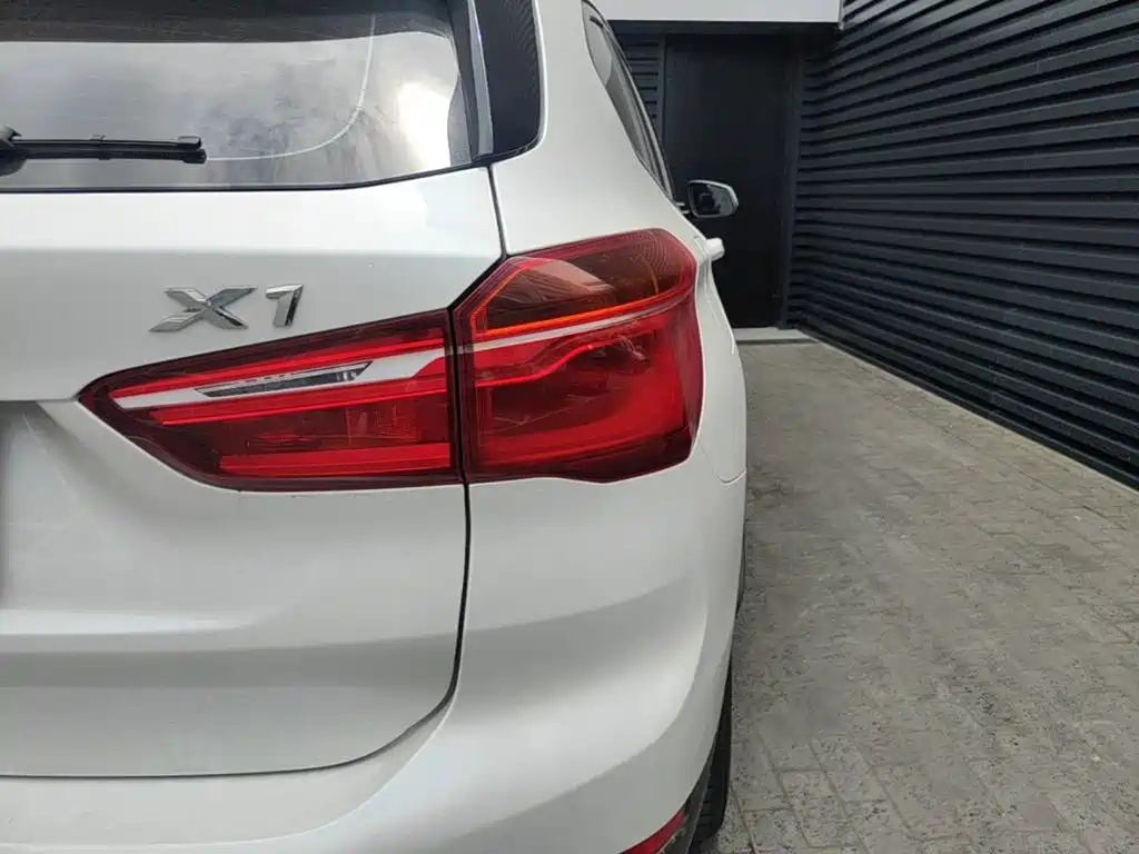 BMW X1 2016 sDrive18Li Fashion