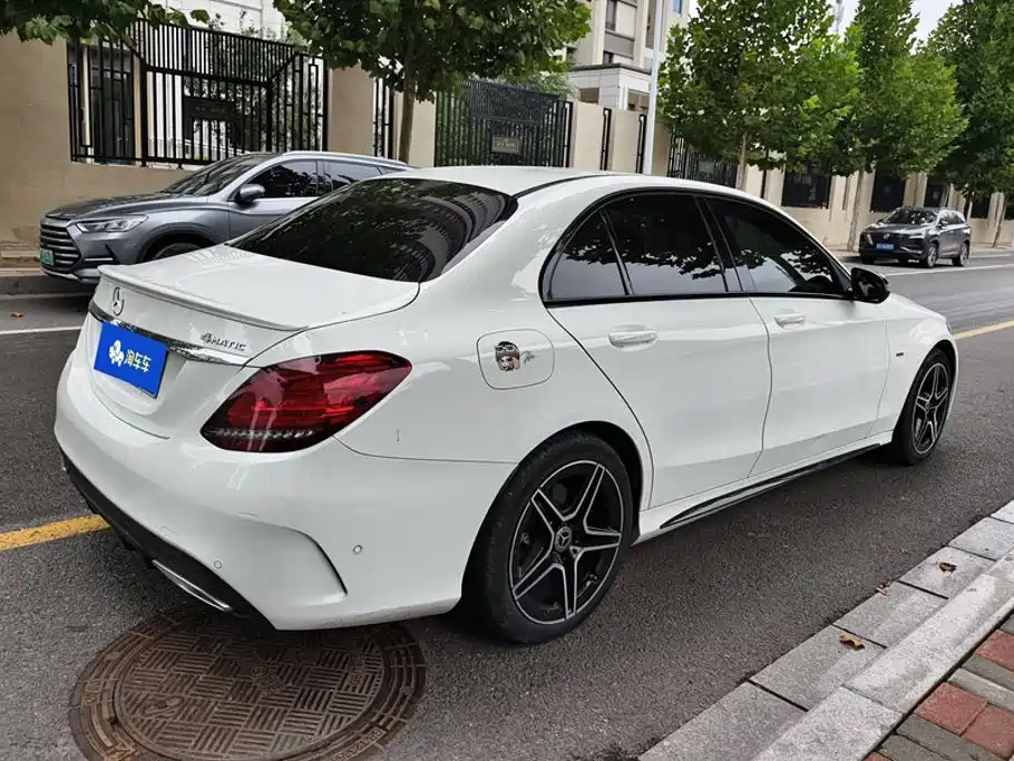 Mercedes-Benz C-Class — миниатюра 3