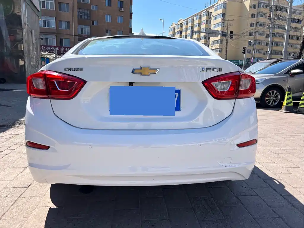 Chevrolet Cruze — миниатюра 5