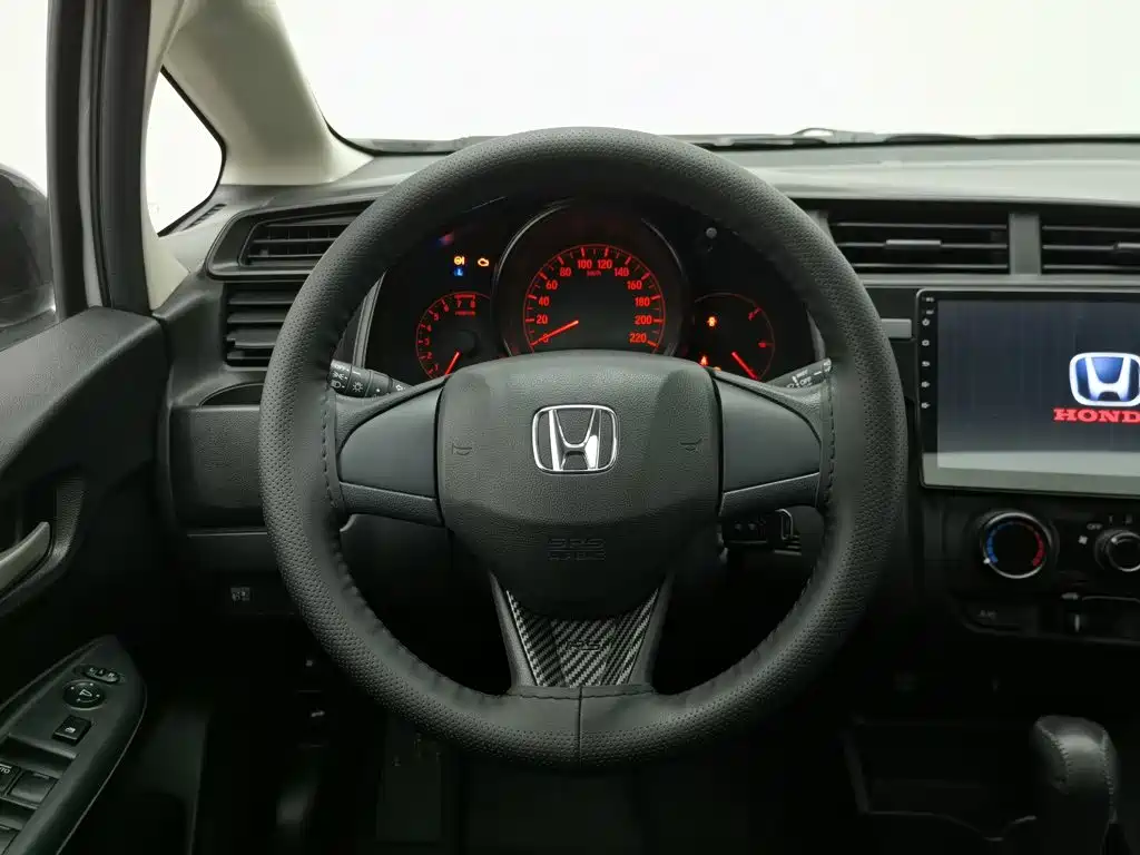 Honda Fit — миниатюра 11
