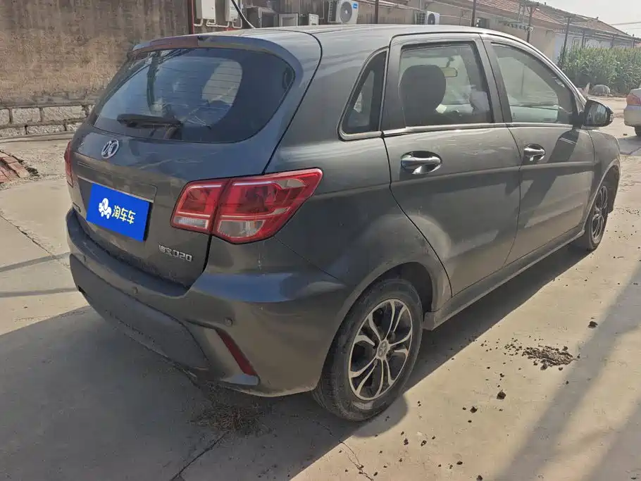 BAIC Senova D20 — миниатюра 3