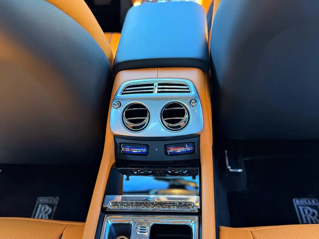 Rolls-Royce Wraith — миниатюра 18