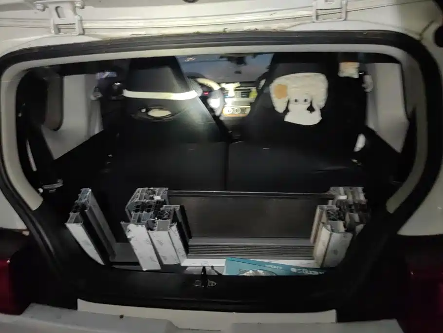 Wuling MINIEV — миниатюра 4