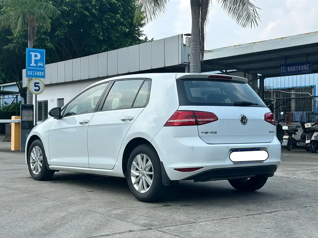 Volkswagen Golf — миниатюра 9