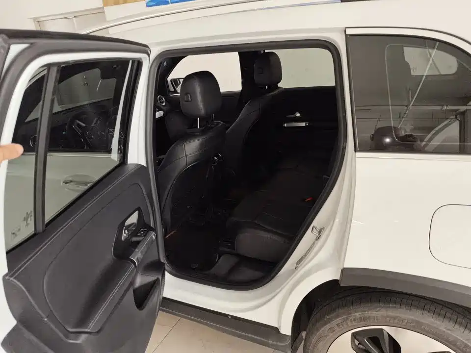Mercedes-Benz GLB — миниатюра 7