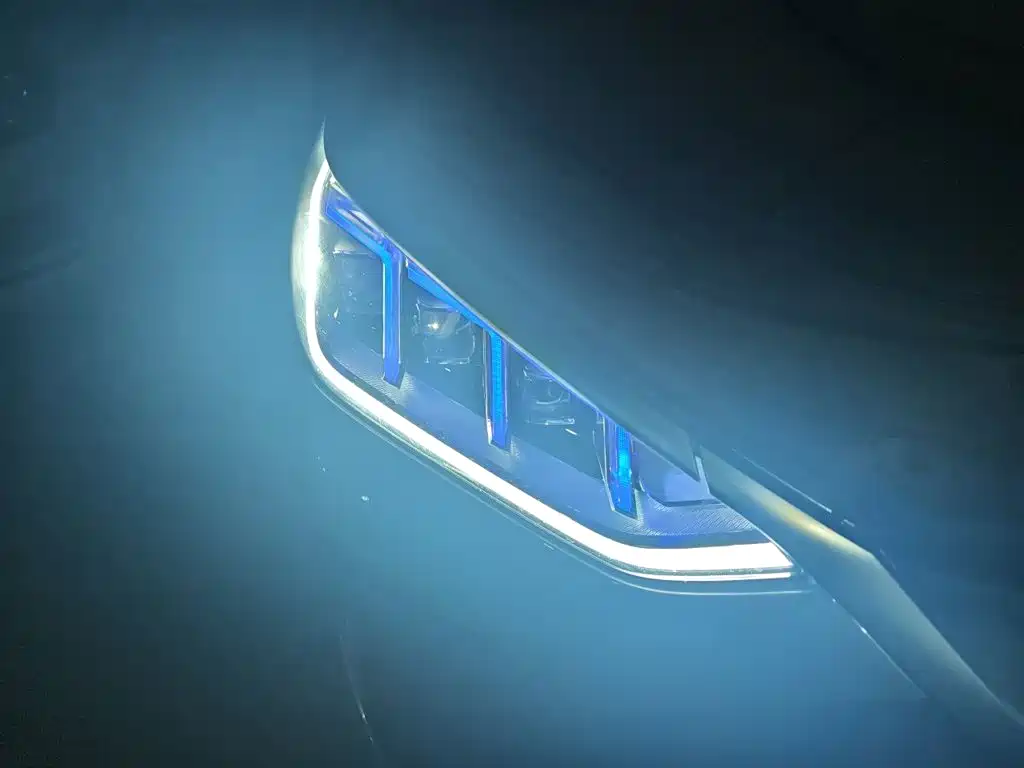 BYD PLUS New Energy — миниатюра 7
