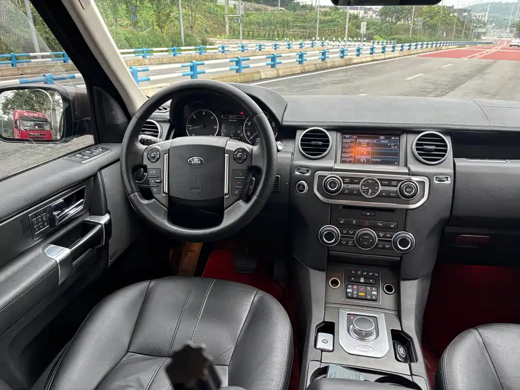 Land Rover Discovery — миниатюра 12