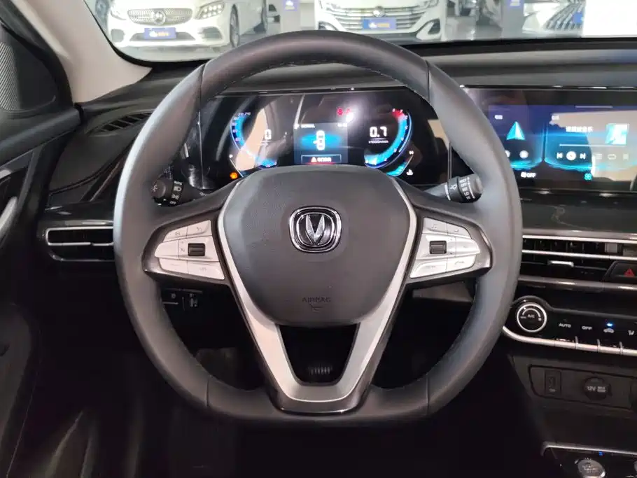 Changan Eado — миниатюра 15