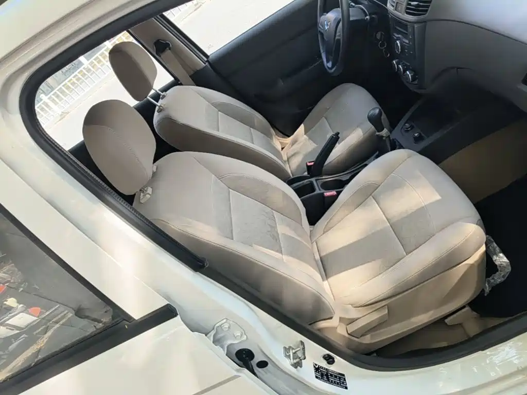 Wuling Hongguang — миниатюра 25