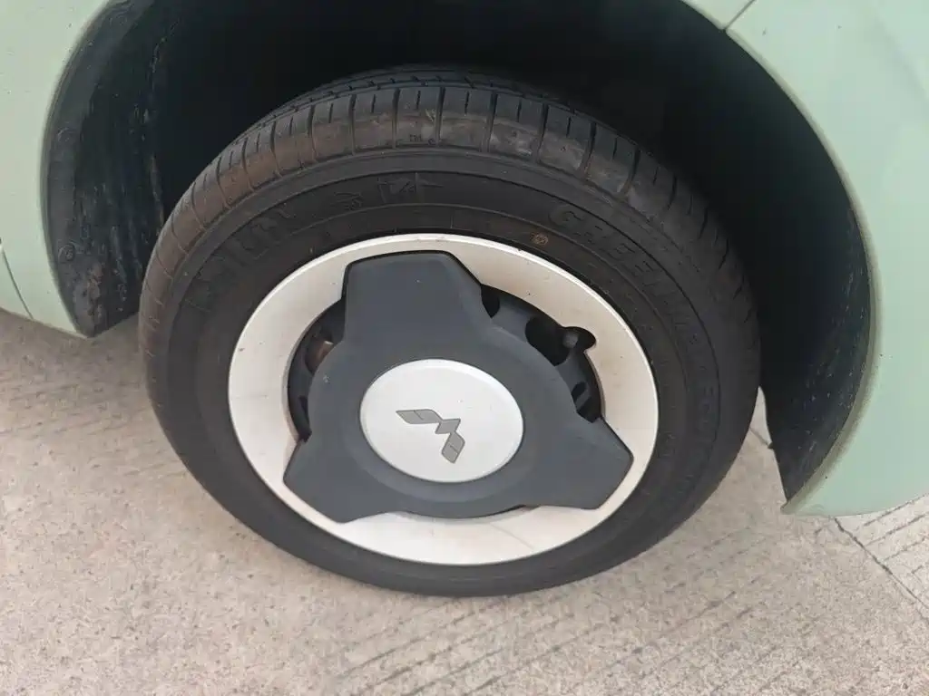 Wuling MINIEV — миниатюра 25