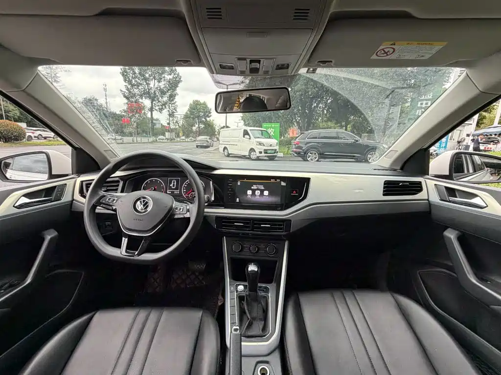 Volkswagen Polo — миниатюра 13