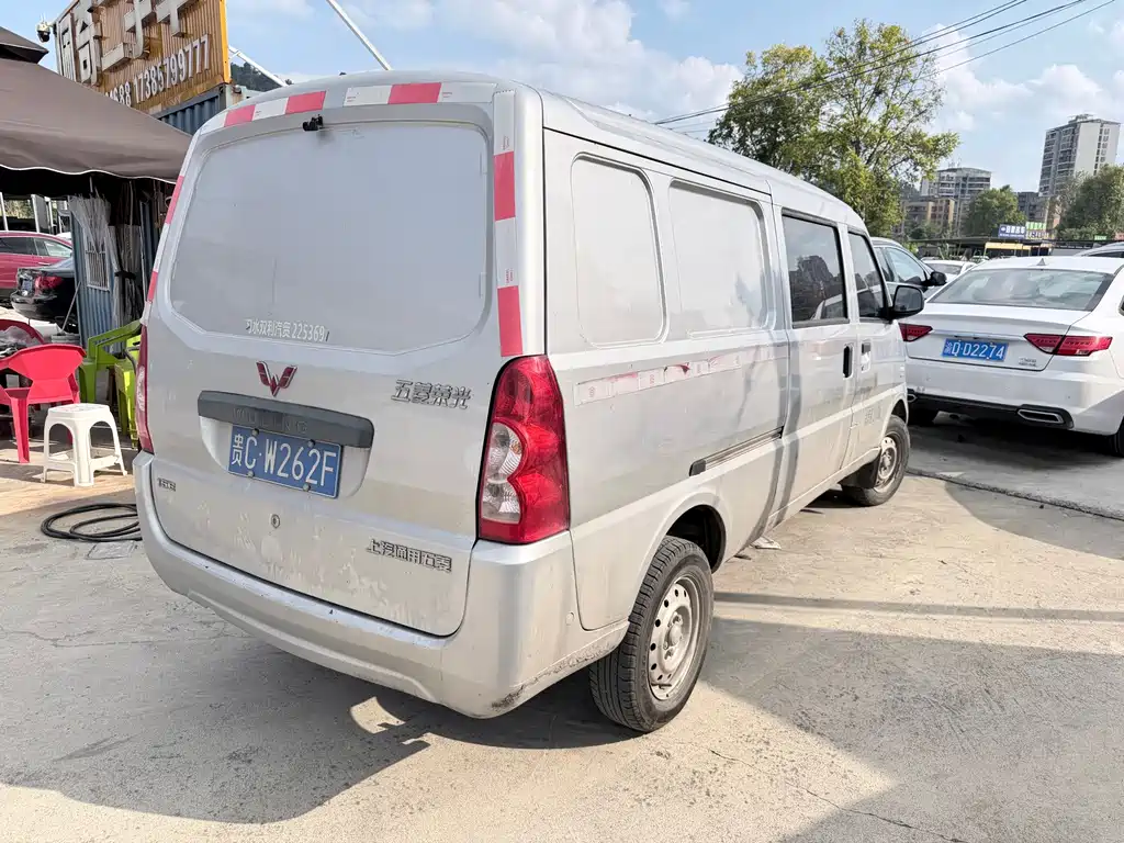 Wuling Rongguang — миниатюра 9