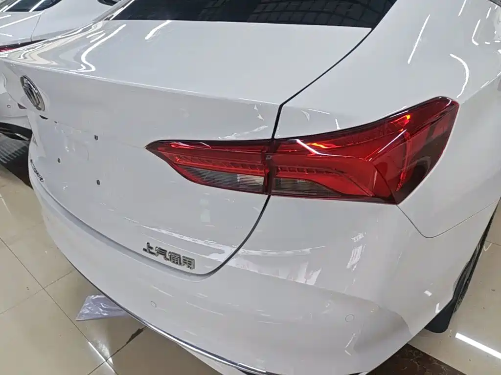 Buick Verano — миниатюра 8