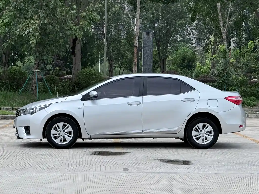 Toyota Corolla — миниатюра 7