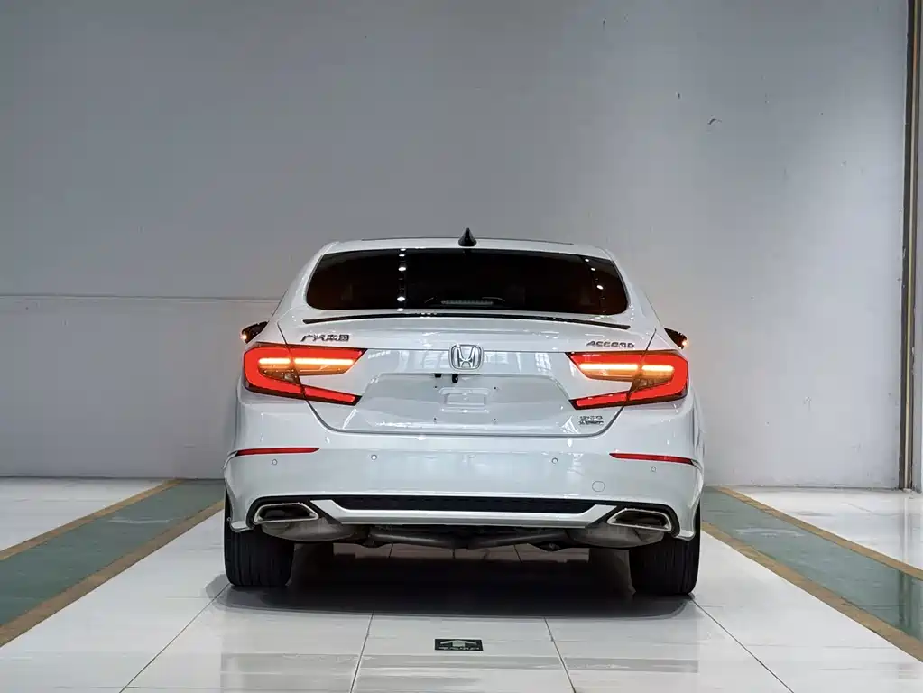Honda Accord — миниатюра 5