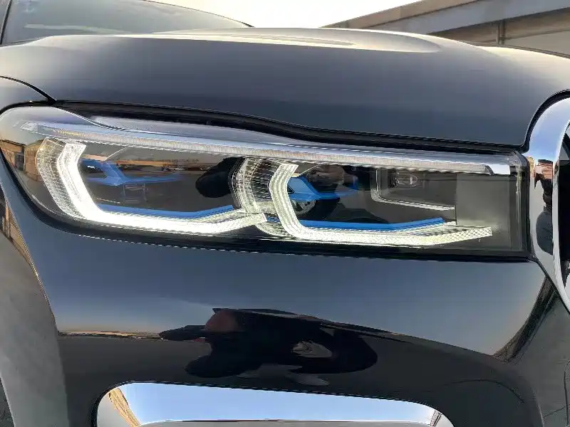 BMW 7 Series — миниатюра 6