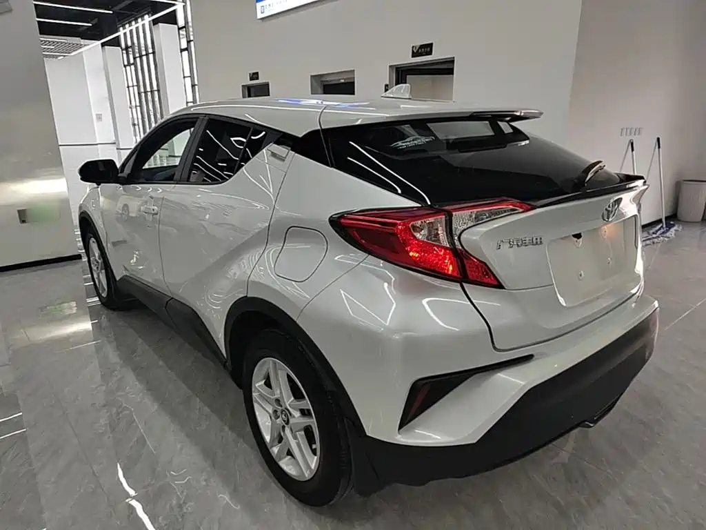 Toyota C-HR — миниатюра 5