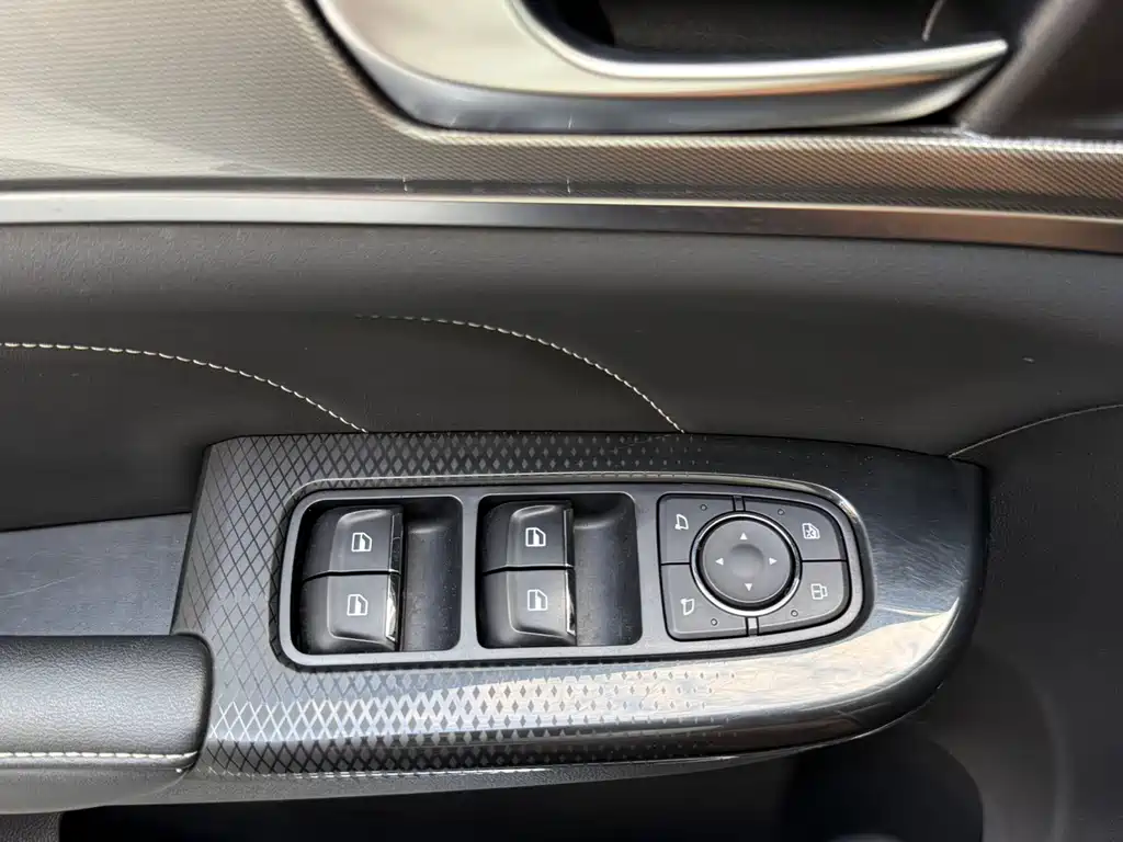 Haval M6 — миниатюра 16