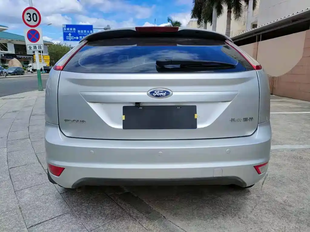 Ford Focus — миниатюра 8