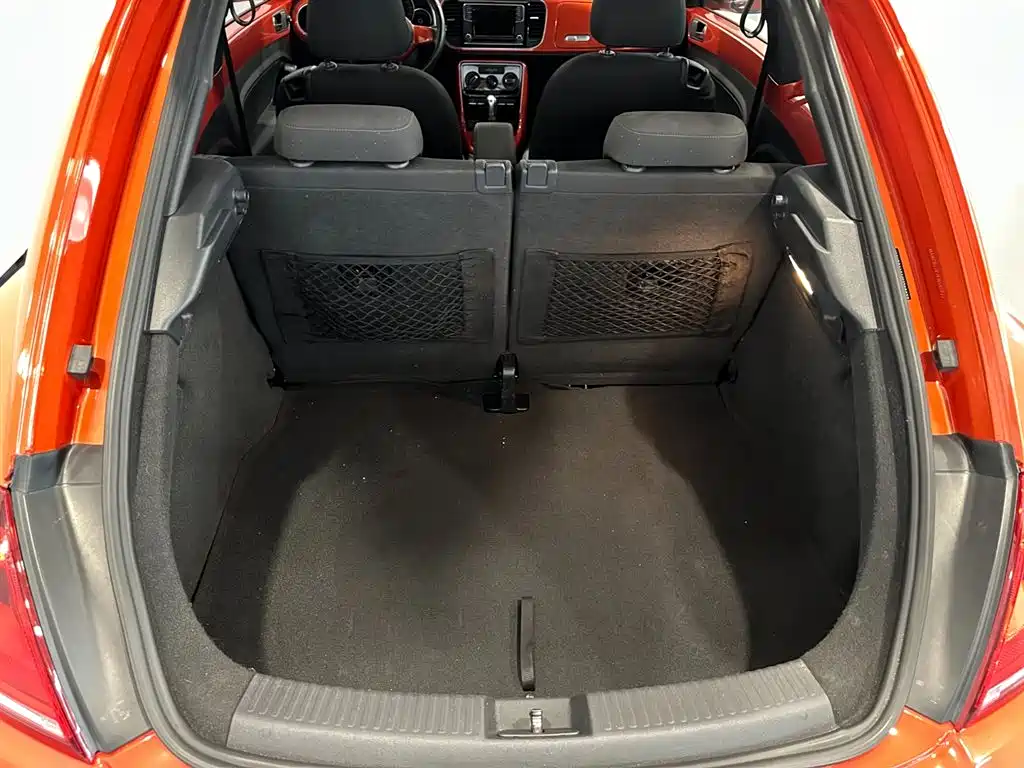 Volkswagen Beetle — миниатюра 6