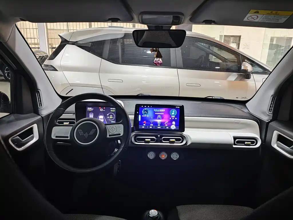 Wuling MINIEV — миниатюра 5