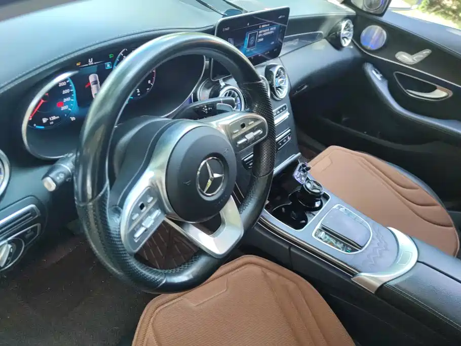 Mercedes-Benz C-Class — миниатюра 16