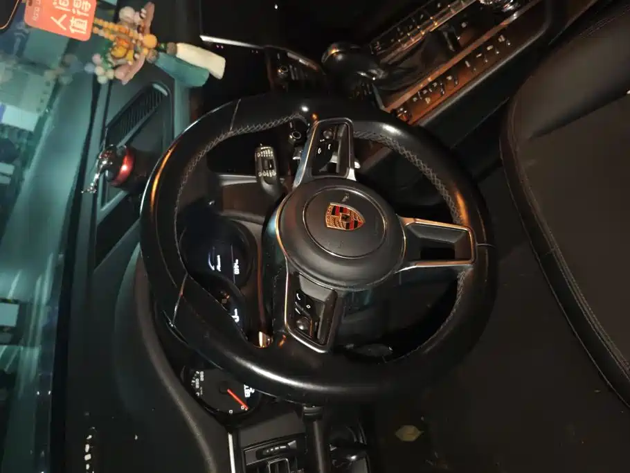 Porsche Macan — миниатюра 15