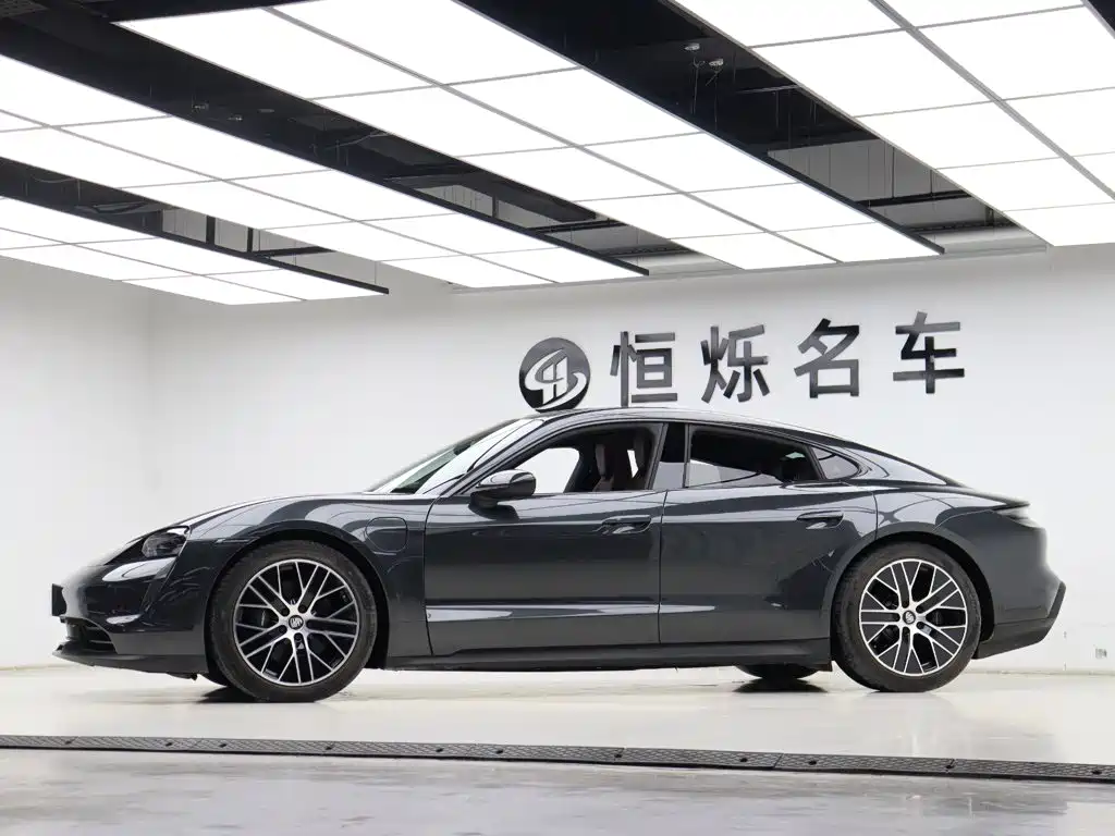 Porsche Taycan — миниатюра 32