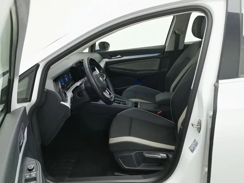 Volkswagen Golf — миниатюра 10