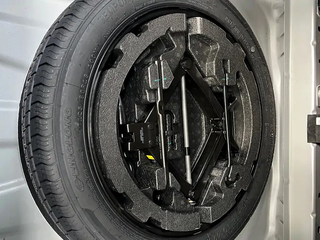 Geely Xingyue L — миниатюра 16