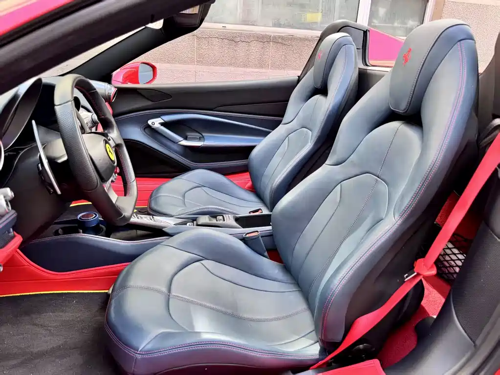 Ferrari F8 — миниатюра 5