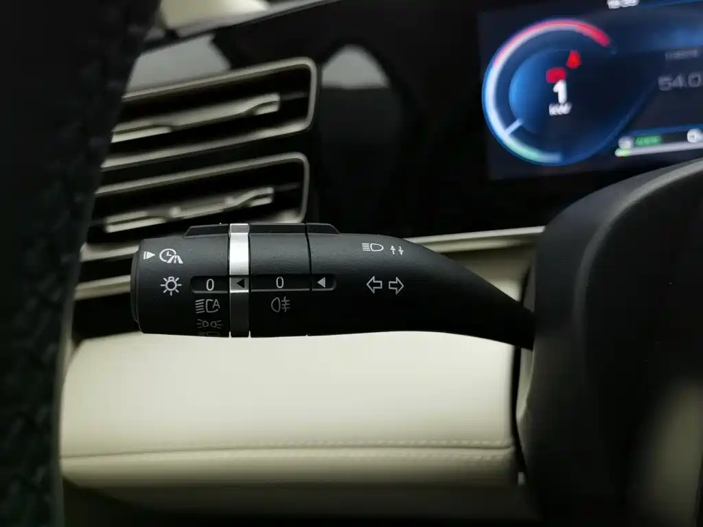 BYD Qin L — миниатюра 21