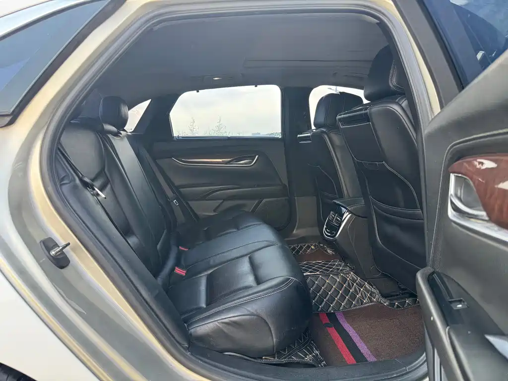 Cadillac XTS — миниатюра 7
